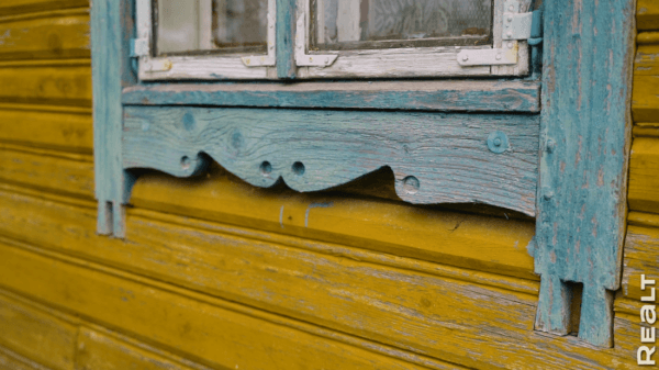 «Первое время спала в обнимку с кочергой». Белоруска сберегла столетний семейный дом — и не жалеет