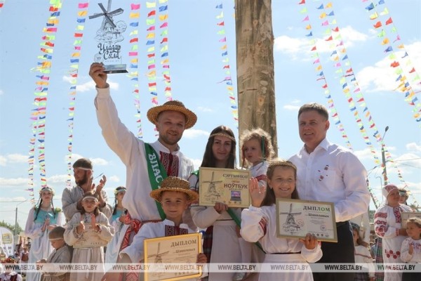 Победителем республиканского семейного сельскохозяйственного проекта «Властелин села - 2023» стала семья Шевелевых из Брестской области