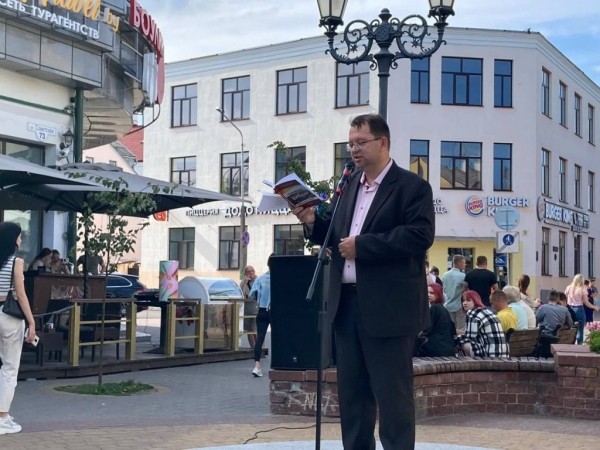 На площадке для музыкантов на улице Советской пройдет «Читающий бульвар»