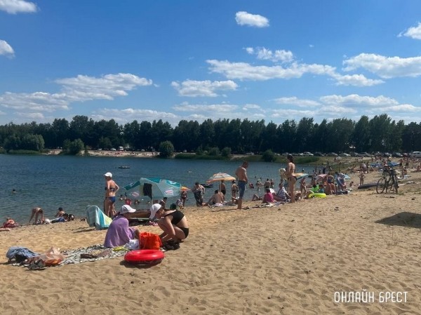 Ребенок зашел в воду, когда мама отвернулась. Где тут нарушение? Ребенок зашел в воду, когда мама отвернулась. Где тут нарушение?