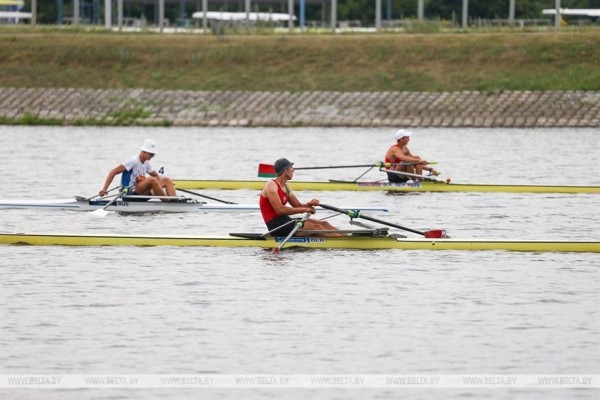 Более 200 гребцов из Беларуси и России соревнуются на открытом чемпионате в Бресте