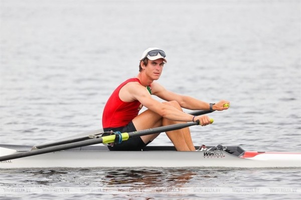 Более 200 гребцов из Беларуси и России соревнуются на открытом чемпионате в Бресте