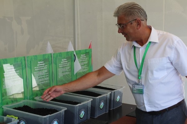 Дискотека, лазерное шоу, красочный фейерверк. Смотрите, как в Пинском районе прошел гастрономический и экологический фестиваль «Полесский вьюн»