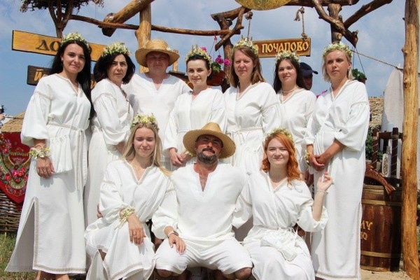 Дискотека, лазерное шоу, красочный фейерверк. Смотрите, как в Пинском районе прошел гастрономический и экологический фестиваль «Полесский вьюн»