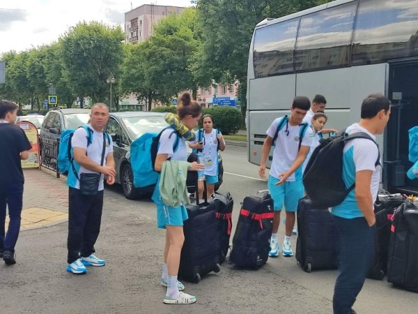 «Спасибо за организацию Игр стран СНГ». Сборную Узбекистана по гандболу тепло встретили в Бресте «Спасибо за организацию Игр стран СНГ». Сборную Узбекистана по гандболу тепло встретили в Бресте