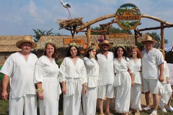 Дискотека, лазерное шоу, красочный фейерверк. Смотрите, как в Пинском районе прошел гастрономический и экологический фестиваль «Полесский вьюн»