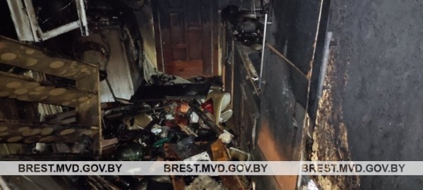 Мужчина устроил поджог ради мести бывшей супруге. Стали известны подробности пожара в Барановичах