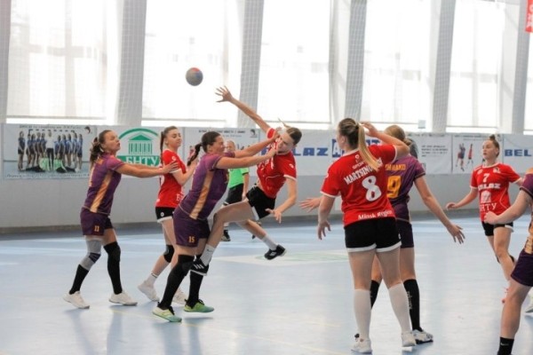 Женская гандбольная команда из Бреста обыграла лидера чемпионата Беларуси