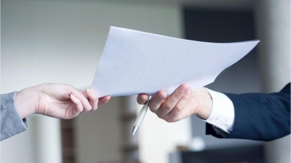 Белоруска пожаловалась в Минтруда, что ее привлекают к работе в выходные дни