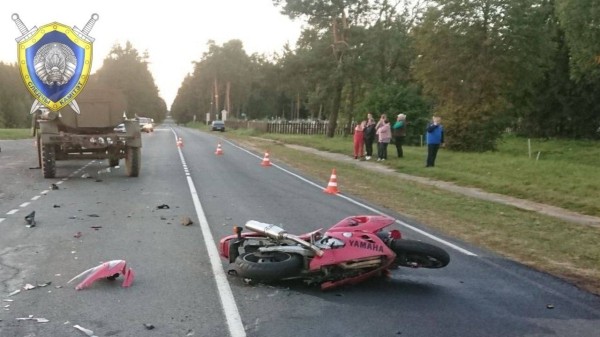 Мотоциклист и его пассажирка погибли в ДТП в Мядельском районе