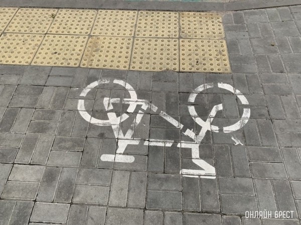 Школьник оставил велосипед на пляже в Бресте. Что было дальше?