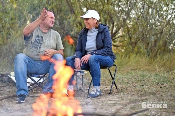 Всегда идеальная рыбалка. Супруги ловят вместе рыбу уже 35 лет