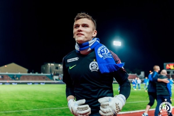 Вратарь сборной Беларуси по футболу получил страшную травму