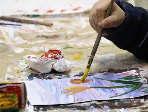 Психолог рассказала, что должно волновать родителей в детских рисунках