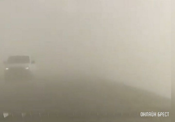 
                Читатель: Жутко! Вот что сегодня происходило на автодороге Брест-Жабинка
            