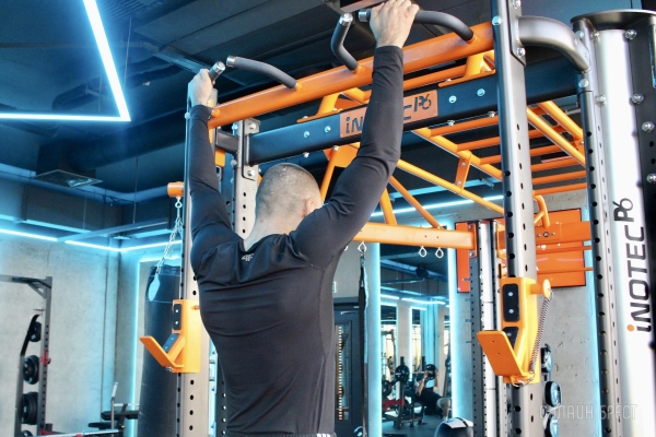 «GYM Express» на Варшавском шоссе - первый круглосуточный фитнес-клуб в Бресте. Высокотехнологичные тренажеры, финская сауна, бесплатная экскурсия, неоновый интерьер