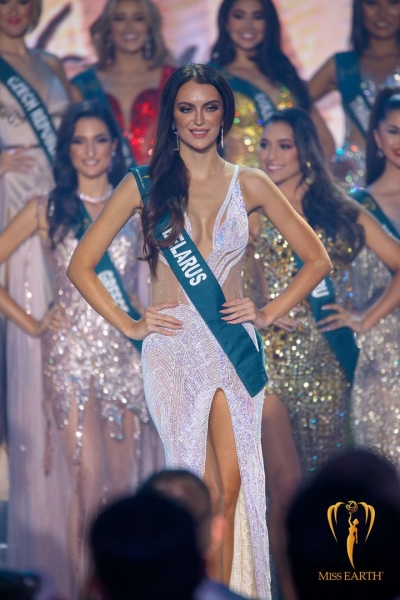 Кобринчанка на конкурсе «Мисс Земля» стала лучшей в номинации национальный костюм Европы, поразила фигурой и образом Фауны