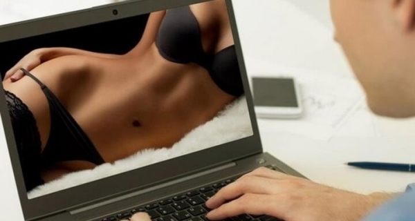 Молодая пара из Гродно распространяла порно через мессенджер