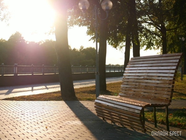 Сентябрь в Беларуси будет теплее обычного, обещает синоптик Рябов