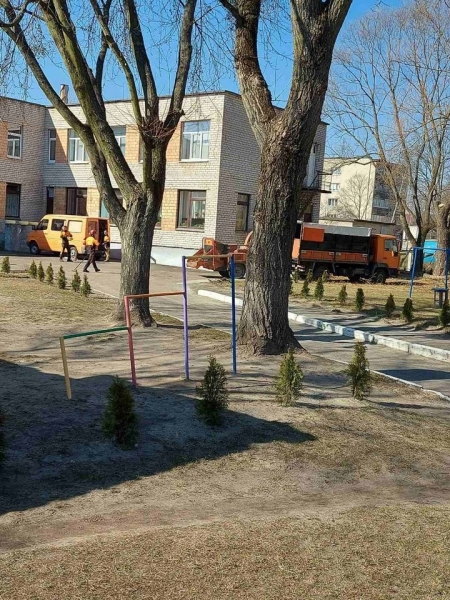 В Бресте стартовал месячник по благоустройству. Фоторепортаж