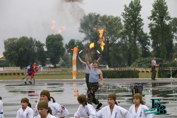 В Бресте празднуют День ВДВ. Фото и видео из 38-й бригады