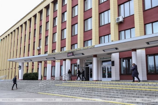 Одни из вузов Бреста подписал соглашение о сотрудничестве с университетом в Индонезии