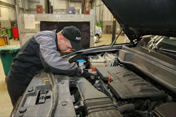 Белорусы, которые сменили белорусскую прописку на польскую, рассказали, в какую сумму обходится им обслуживание авто в соседней стране