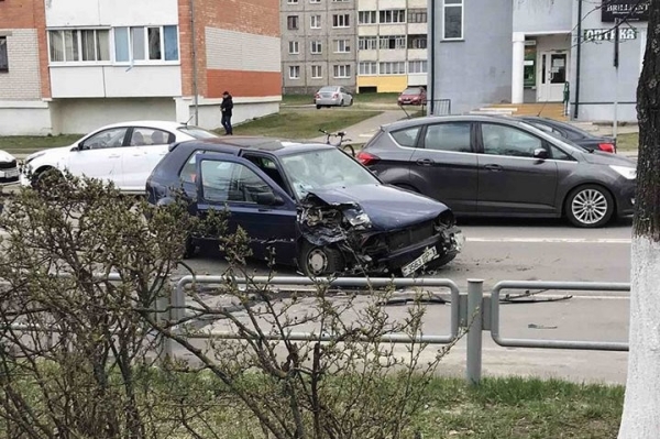 СК рассказал новые подробности смертельного ДТП в Брестской области. Водитель Chrysler был пьян