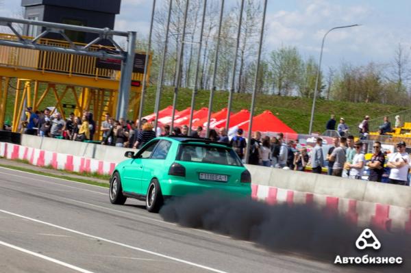 Белорусы «случайно» собрали самый быстрый Largus в мире