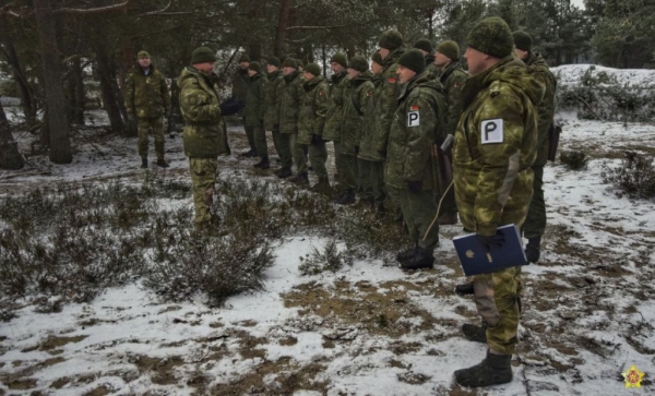 Брестские десантники принимают участие в ротном тактическом учении