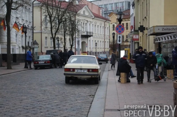 «ГДР» заходит в Брест. Шпионский детектив и джинсы-варёнки