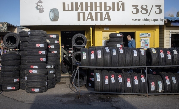 «В Германии они стоят 5 евро». Откровенный разговор с продавцом бэушных шин