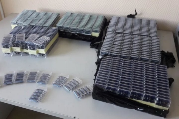 На границе в «Козловичах» изъят грузовой седельный тягач: в тайнике везли контрабанду На границе в «Козловичах» изъят грузовой седельный тягач: в тайнике везли контрабанду